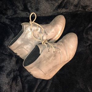 TOMS Wedges